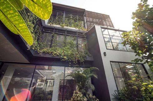 5 Bedroom House for sale in Phra Khanong Nuea, Bangkok near BTS Phra Khanong
