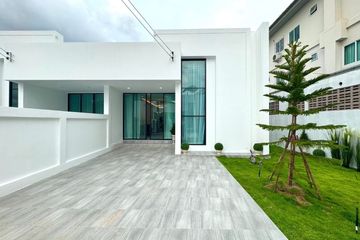 3 Bedroom Townhouse for sale in Huai Yai, Chonburi