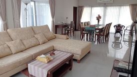 4 Bedroom House for sale in Wat Ket, Chiang Mai