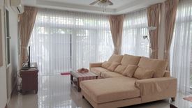 4 Bedroom House for sale in Wat Ket, Chiang Mai