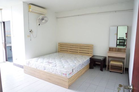 2 Bedroom Condo for rent in Nong Pa Khrang, Chiang Mai