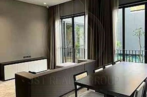 4 Bedroom House for sale in Suan Luang, Bangkok near Airport Rail Link Ramkhamhaeng