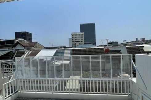 3 Bedroom House for rent in Bang Chak, Bangkok near BTS Punnawithi