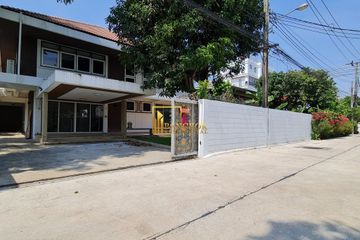4 Bedroom House for rent in Khlong Tan Nuea, Bangkok near Airport Rail Link Ramkhamhaeng