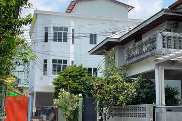 4 Bedroom House for rent in Phra Khanong Nuea, Bangkok near BTS Ekkamai