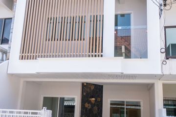 2 Bedroom Townhouse for sale in Mae Hia, Chiang Mai
