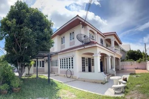 5 Bedroom House for sale in The Sammuk Village 2, Saen Suk, Chonburi