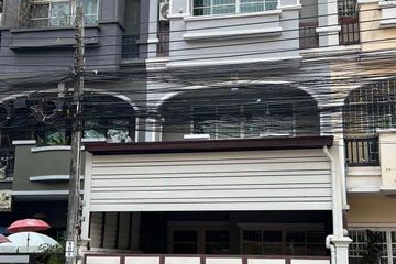 3 Bedroom House for rent in Lat Phrao, Bangkok