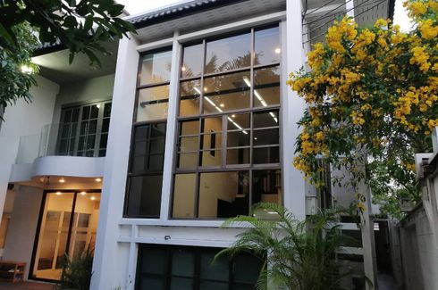 5 Bedroom House for Sale or Rent in Khlong Tan Nuea, Bangkok near BTS Phrom Phong