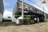 3 Bedroom Townhouse for sale in Unio Town Lumlukka Klong 4, Lat Sawai, Pathum Thani near BTS Khlong Si