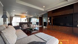 2 Bedroom Apartment for rent in Monet House Apartment, Langsuan, Bangkok near BTS Ploen Chit