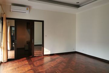 4 Bedroom House for rent in Phra Khanong, Bangkok near BTS Thong Lo