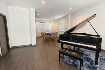4 Bedroom House for Sale or Rent in Phra Khanong Nuea, Bangkok near BTS Ekkamai