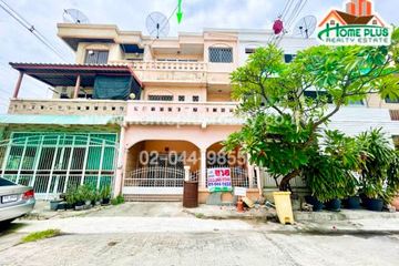 4 Bedroom Townhouse for sale in Lat Yao, Bangkok