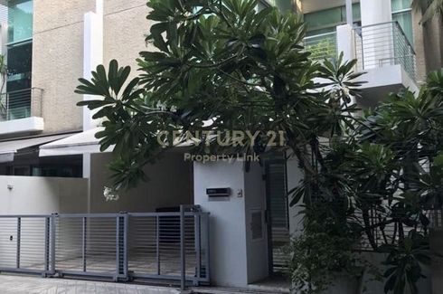 4 Bedroom Townhouse for rent in Chan Kasem, Bangkok near MRT Lat Phrao