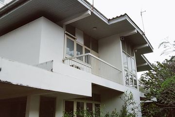 2 Bedroom House for rent in Phra Khanong Nuea, Bangkok near BTS Ekkamai