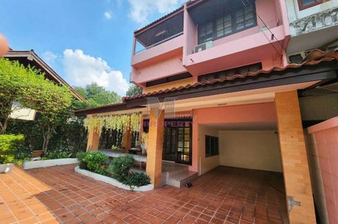 4 Bedroom Townhouse for sale in Wong Sawang, Bangkok