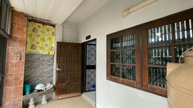 2 Bedroom Townhouse for sale in Chim Phli, Bangkok