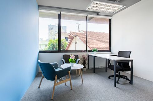 Office for rent in Khlong Tan, Bangkok near BTS Phrom Phong