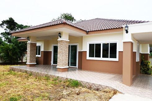 3 Bedroom Villa for sale in Taphong, Rayong