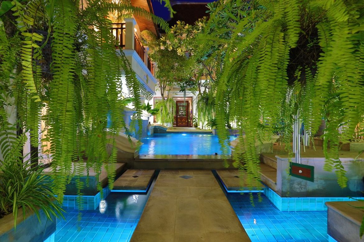 Luxurious 3 Bed Thai Bali Designer Pool Villa for rent