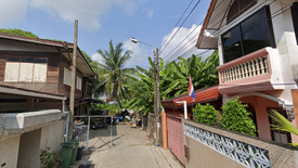 Land for sale in Phlapphla, Bangkok near MRT Lat Phrao 83
