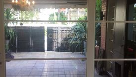 Townhouse for sale in Khlong Chan, Bangkok