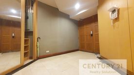 3 Bedroom Condo for sale in Riverside Villa Condominium 2, Bang Khlo, Bangkok