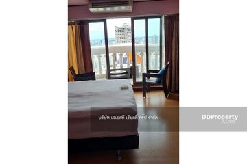 1 Bedroom Condo for sale in Bang Rak, Bangkok near BTS Saphan Taksin
