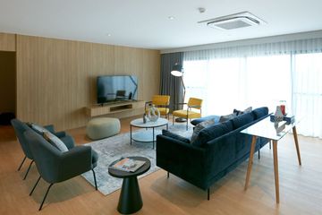 3 Bedroom Apartment for rent in Khlong Tan Nuea, Bangkok near BTS Thong Lo