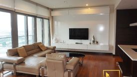 2 Bedroom Condo for rent in Oriental Residence, Lumpini, Bangkok near BTS Ploen Chit