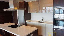 2 Bedroom Condo for rent in Oriental Residence, Lumpini, Bangkok near BTS Ploen Chit