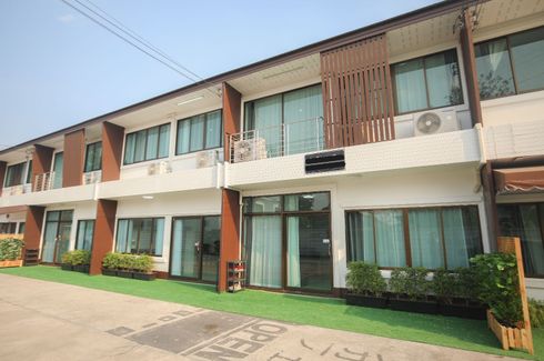 2 Bedroom Townhouse for rent in Nong Pa Khrang, Chiang Mai