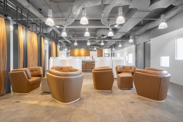 Office for rent in The Ninth Towers, Huai Khwang, Bangkok near MRT Phra Ram 9