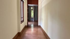 6 Bedroom House for rent in Phra Khanong Nuea, Bangkok