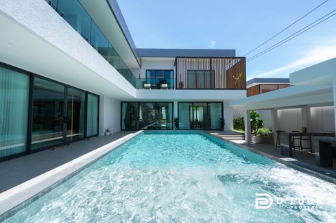 6 Bedroom Villa for sale in Chonburi