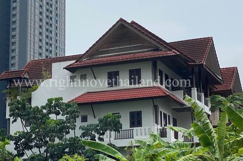 4 Bedroom Townhouse for sale in Villa 49 Townhouse, Khlong Tan Nuea, Bangkok near BTS Thong Lo