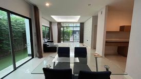 3 Bedroom House for rent in Hua Mak, Bangkok
