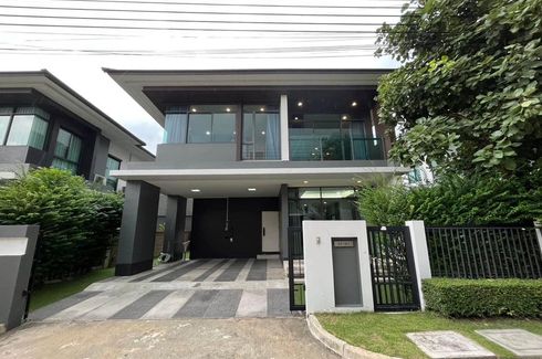 3 Bedroom House for rent in Hua Mak, Bangkok