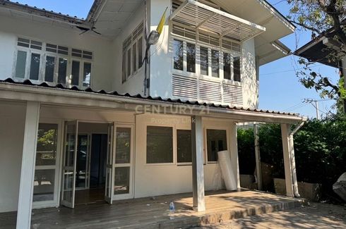 6 Bedroom House for rent in Sam Sen Nai, Bangkok near BTS Ari