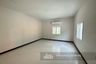 Warehouse / Factory for rent in Krathum Lom, Nakhon Pathom