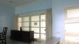 3 Bedroom Townhouse for rent in Khlong Toei Nuea, Bangkok near MRT Phetchaburi
