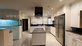 3 Bedroom Condo for sale in Baan Sathorn, Thung Maha Mek, Bangkok near MRT Lumpini