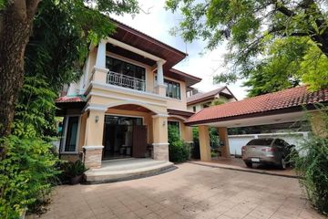4 Bedroom House for rent in Phra Khanong Nuea, Bangkok