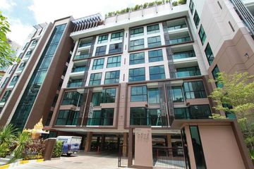 2 Bedroom Condo for sale in Khlong Tan Nuea, Bangkok near BTS Thong Lo