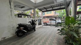 4 Bedroom Townhouse for sale in Wang Thonglang, Bangkok near MRT Lat Phrao 71