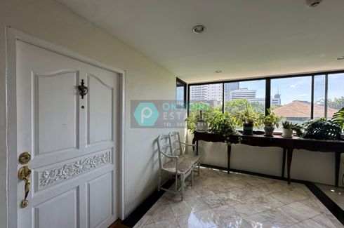 3 Bedroom Condo for sale in Khlong Toei Nuea, Bangkok near MRT Sukhumvit