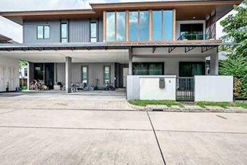 5 Bedroom House for sale in Prawet, Bangkok