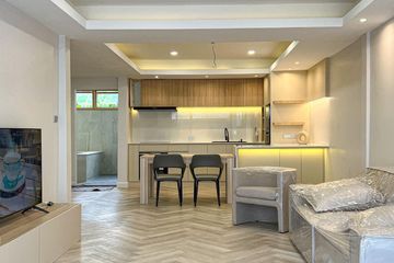 5 Bedroom Townhouse for Sale or Rent in Khlong Tan Nuea, Bangkok