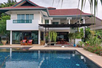 4 Bedroom House for sale in Na Kluea, Chonburi